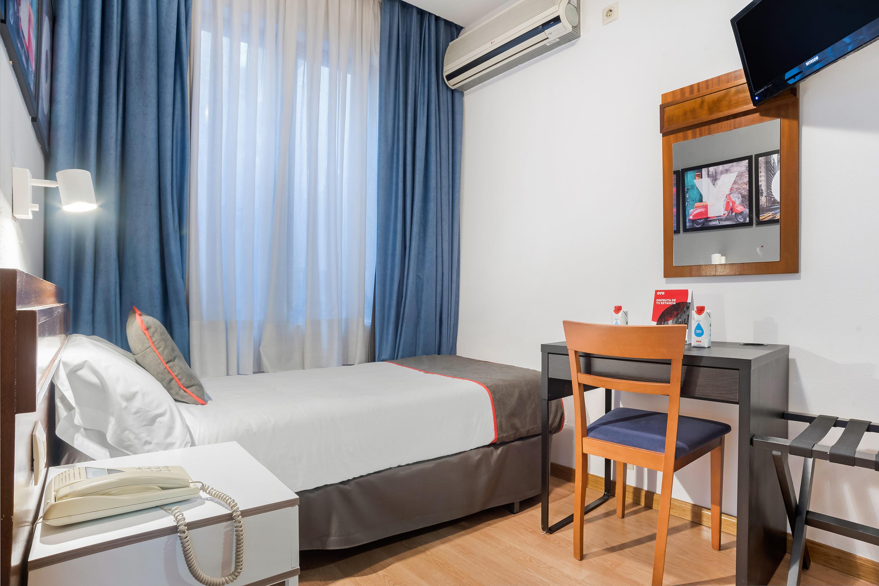 Hostal Felipe V 马德里 外观 照片