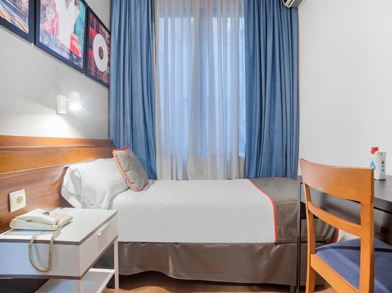 Hostal Felipe V 马德里 外观 照片
