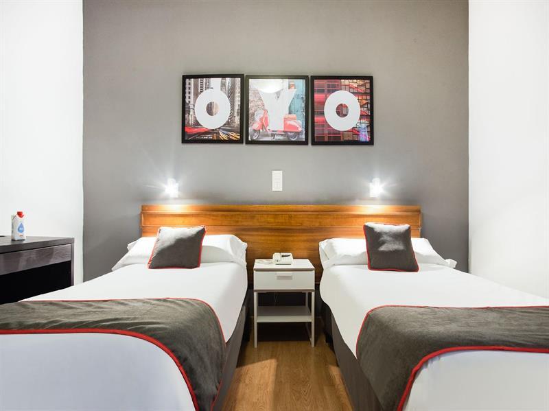 Hostal Felipe V 马德里 外观 照片